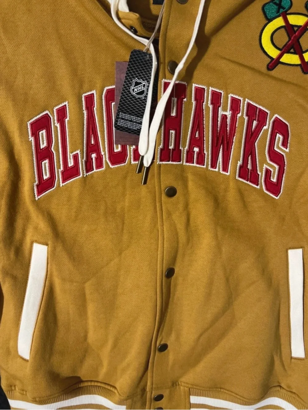 Mitchell & Ness Blackhawks Hooded Varsity Jacket in Gold & White